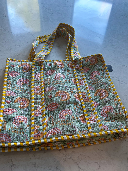 Quilted Tote Bag - Field of Flowers